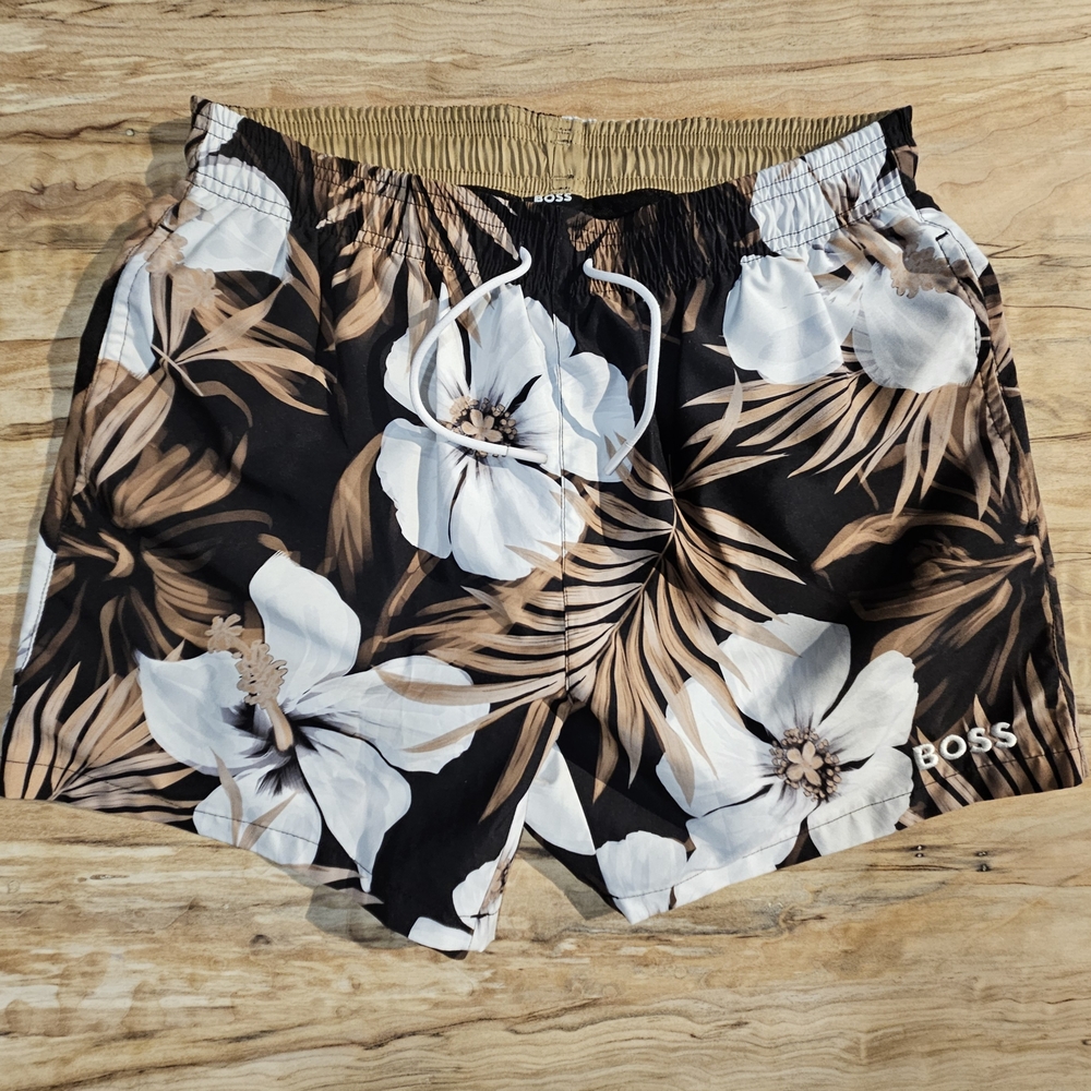 Boss Men's Black and Tan Floral Athletic Shorts
